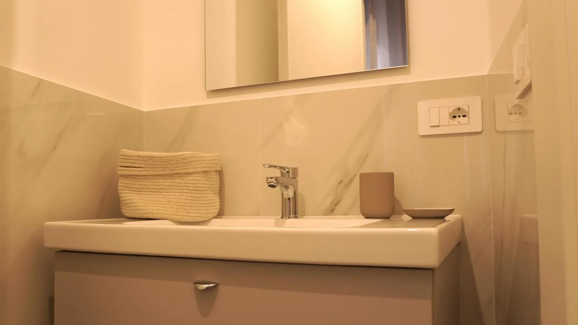 Sonnino Suite Portello - At Your Place Milano Apartment